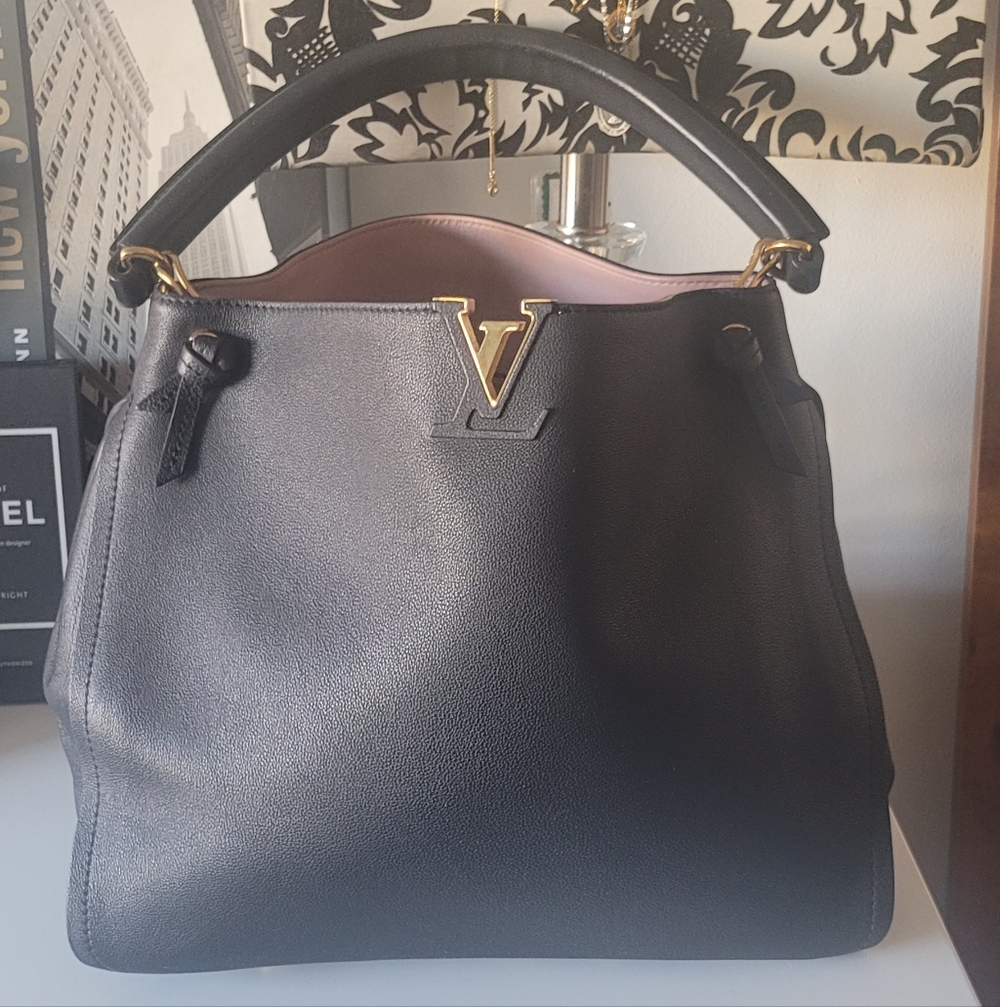 LOUIS VUITTON Rare Tournon Hobo Bag - Picture 3 of 14